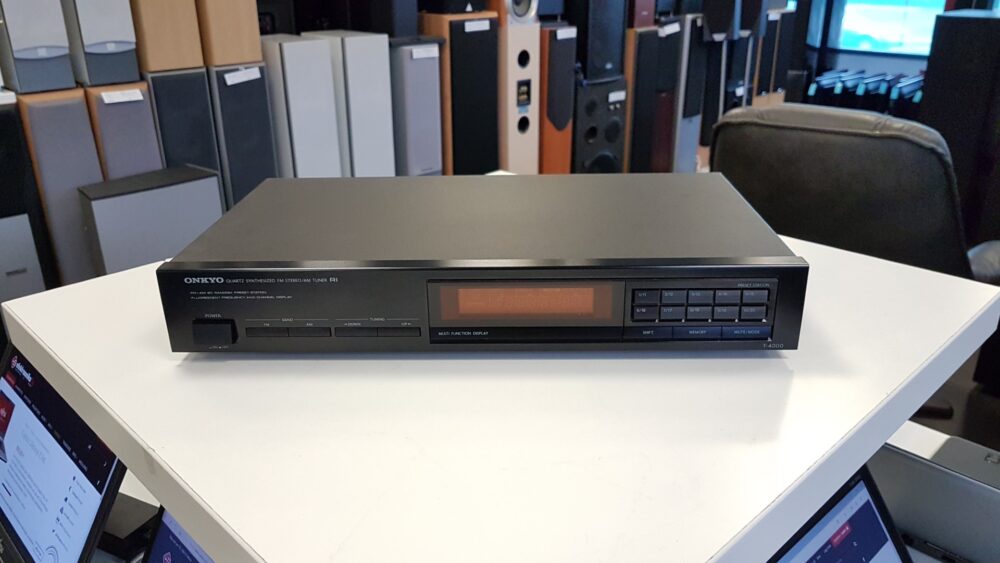 Tüüner Onkyo T-4000