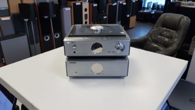 Hitachi AX-M69 muusikakeskus