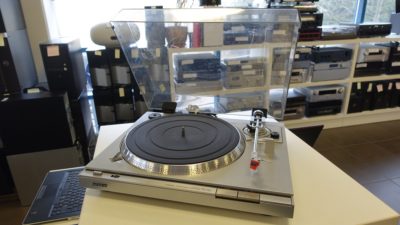 Vinüülimängija Sony PS-T22