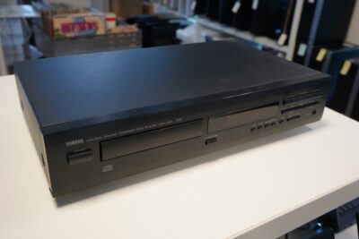 CD-mängija Yamaha CDX-460