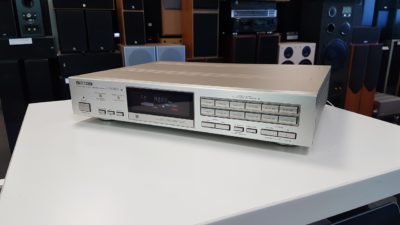 Tüüner Pioneer F-550RDS
