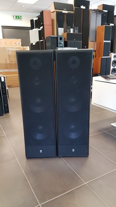 System One VH-210 suured põrandakõlarid