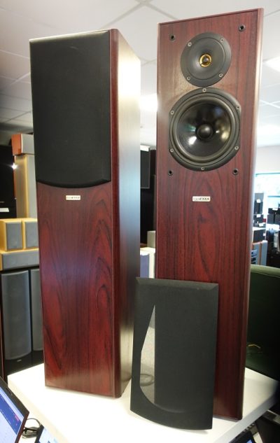Genexxa  GX660 põrandakõlarid
