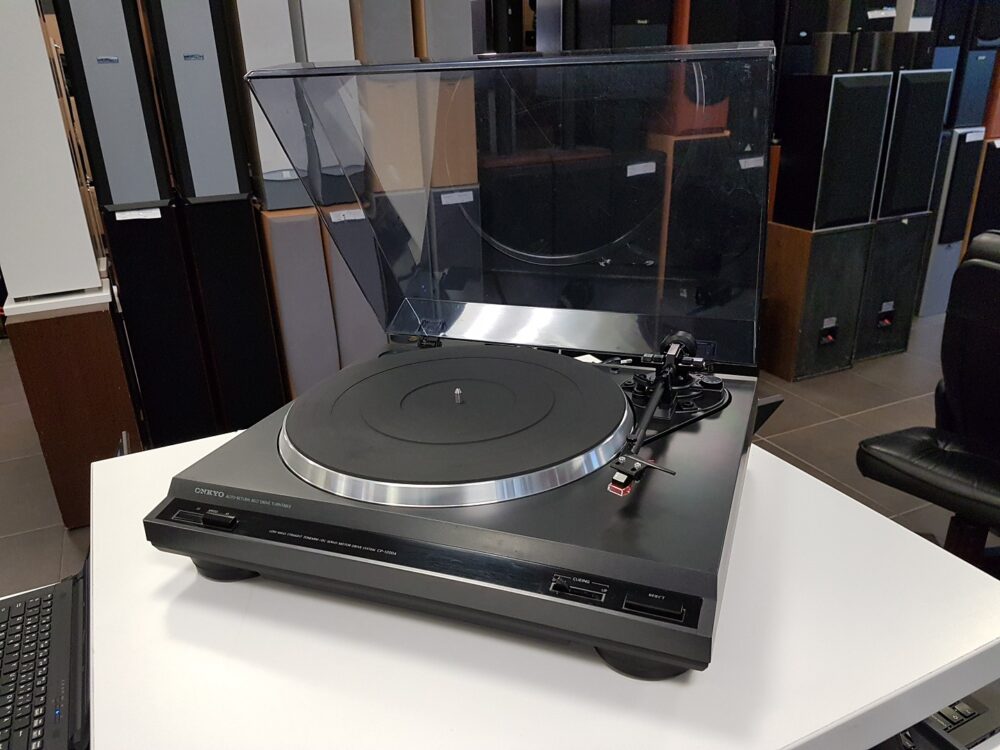 Vinüülimängija Onkyo CP-1200A