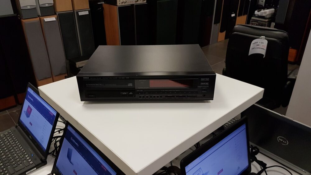 CD-mängija Yamaha CDX-920