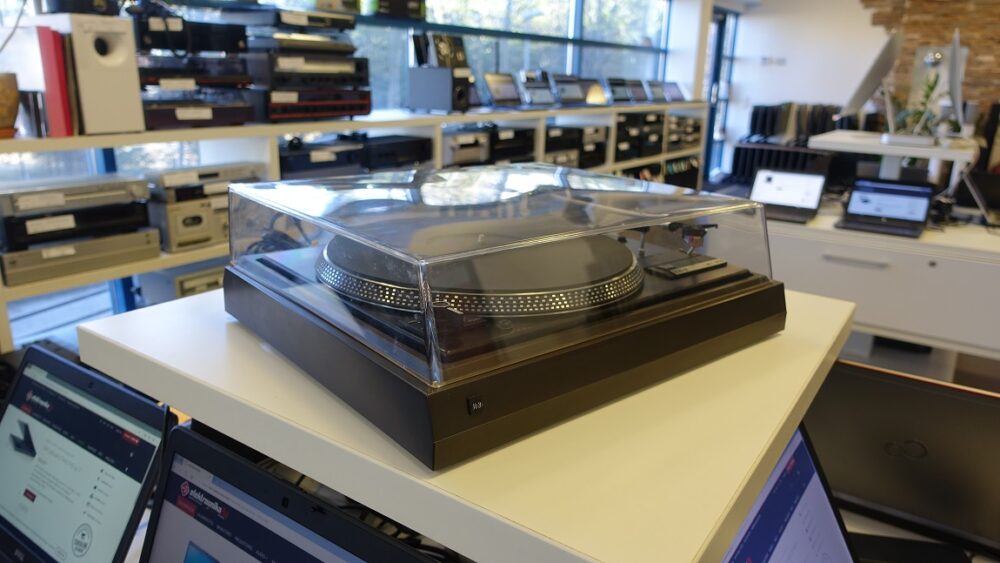 Vinüülimängija Dual CS 505-2