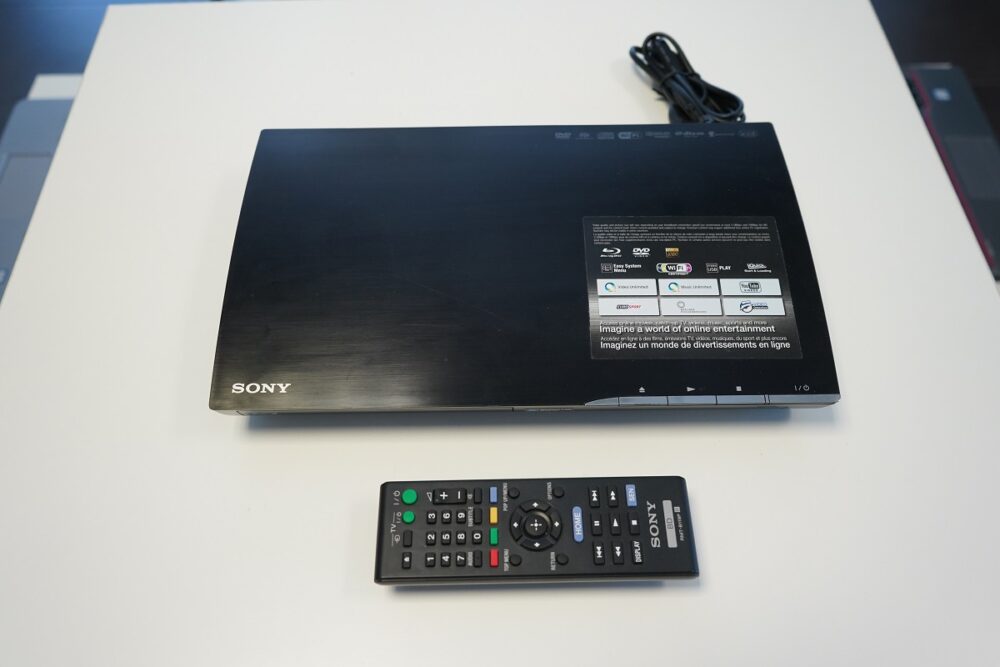 Blu-Ray / DVD mängija Sony BDP-S390