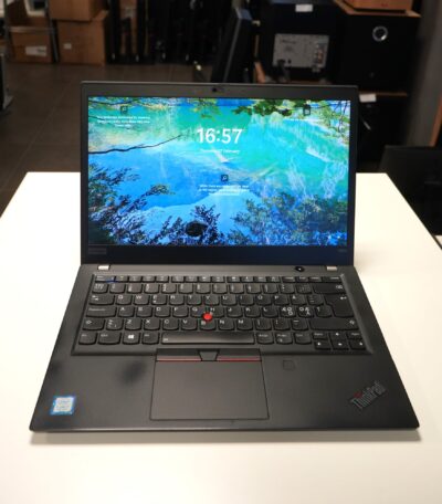 Lenovo Thinkpad T490s i7 defektiga