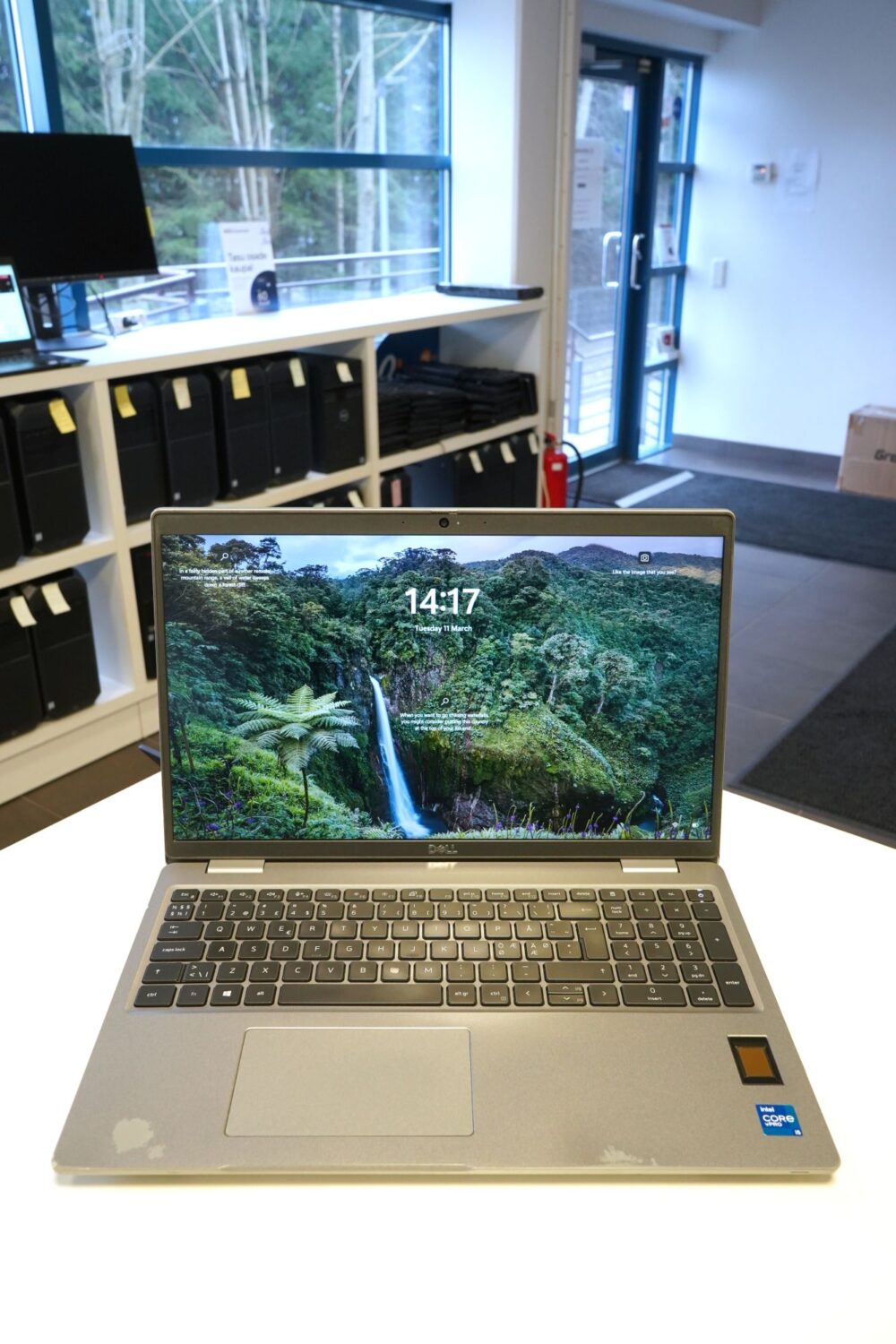 Dell Precision 3560 defektiga