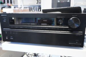 Onkyo TX-NR747 7.2 kanaliga ressiiver