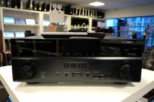 Yamaha RX-V775 7.2 ressiiver